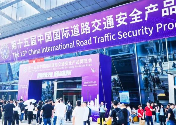 LED顯示屏,LED顯示屏廠家,LED照明廠家,照明解決方案,顯示屏解決方案